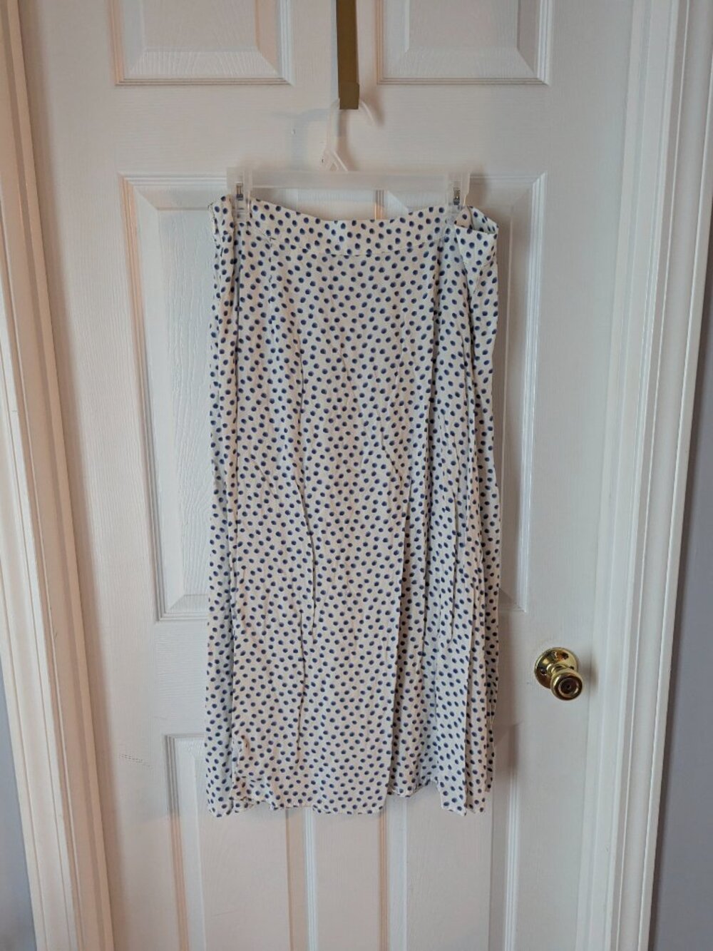 H&M white and blue polka dot skirt - 14 - Picture 5 of 7